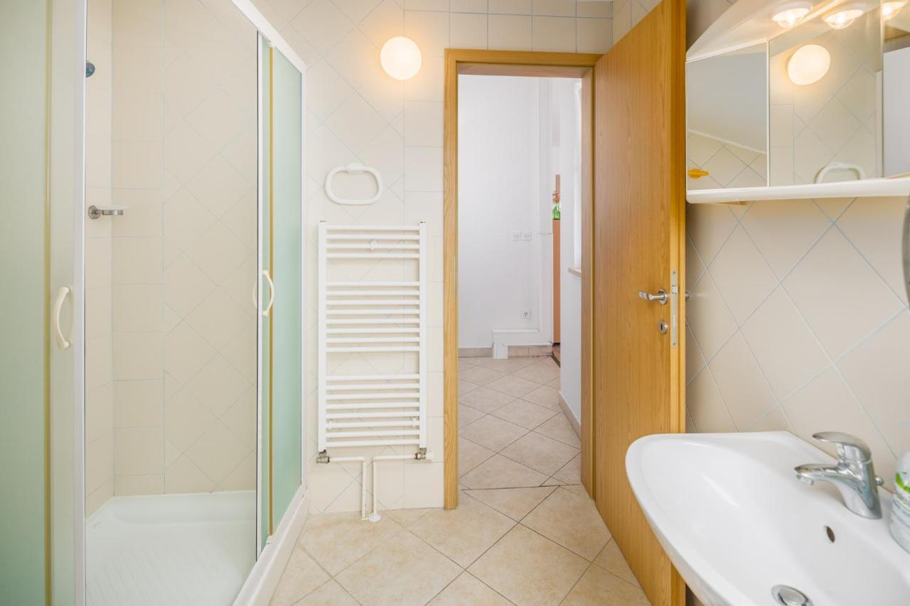 Sea Star With Stunning Sea View Apartment Porec Ngoại thất bức ảnh